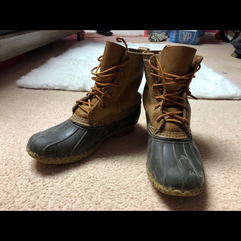 L. L. Bean women’s bean/ duck boots